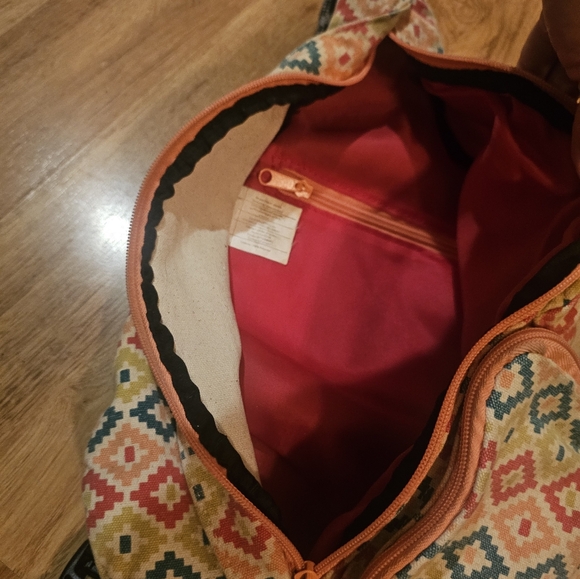 KAVU Aztec Patterned Rope Sling Bag - Picture 8 of 8